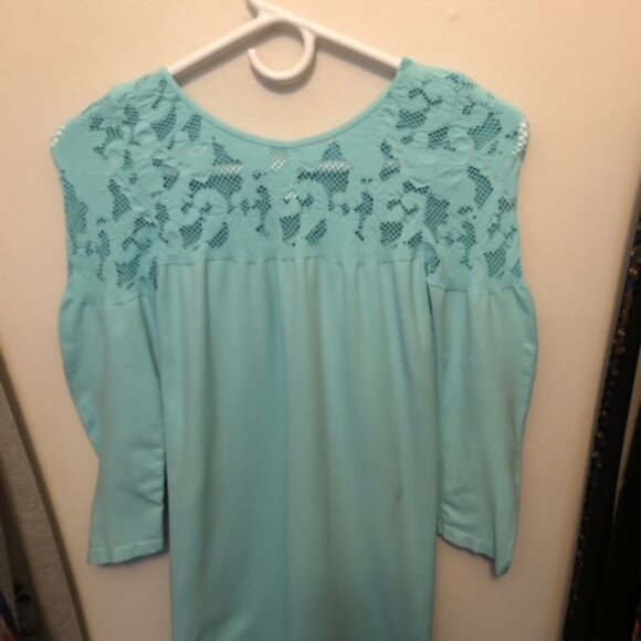 Tees By Tina Light Blue Lace Top - Picture 2 of 3